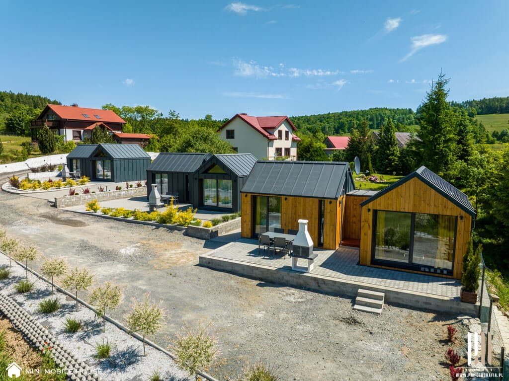 Domy modułowe całoroczne - realizacja Strefa Drewna Karpniki (01)