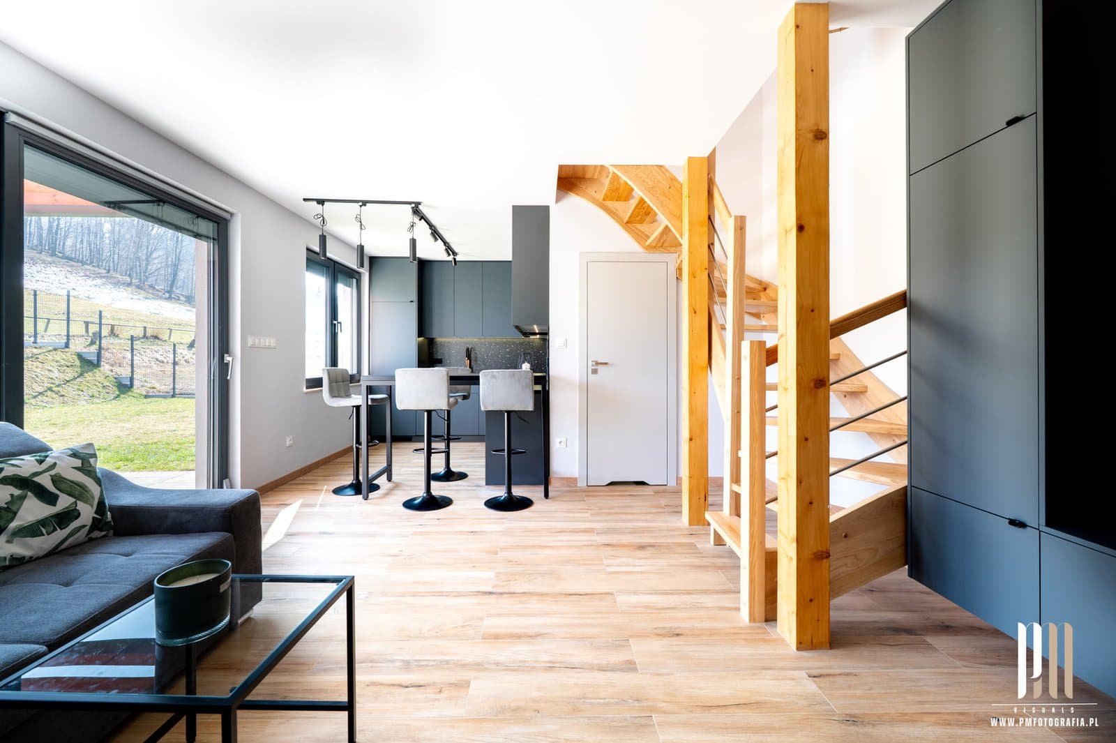 Sesja studyjna EcoModHomes - domy mobilne i modułowe (02)