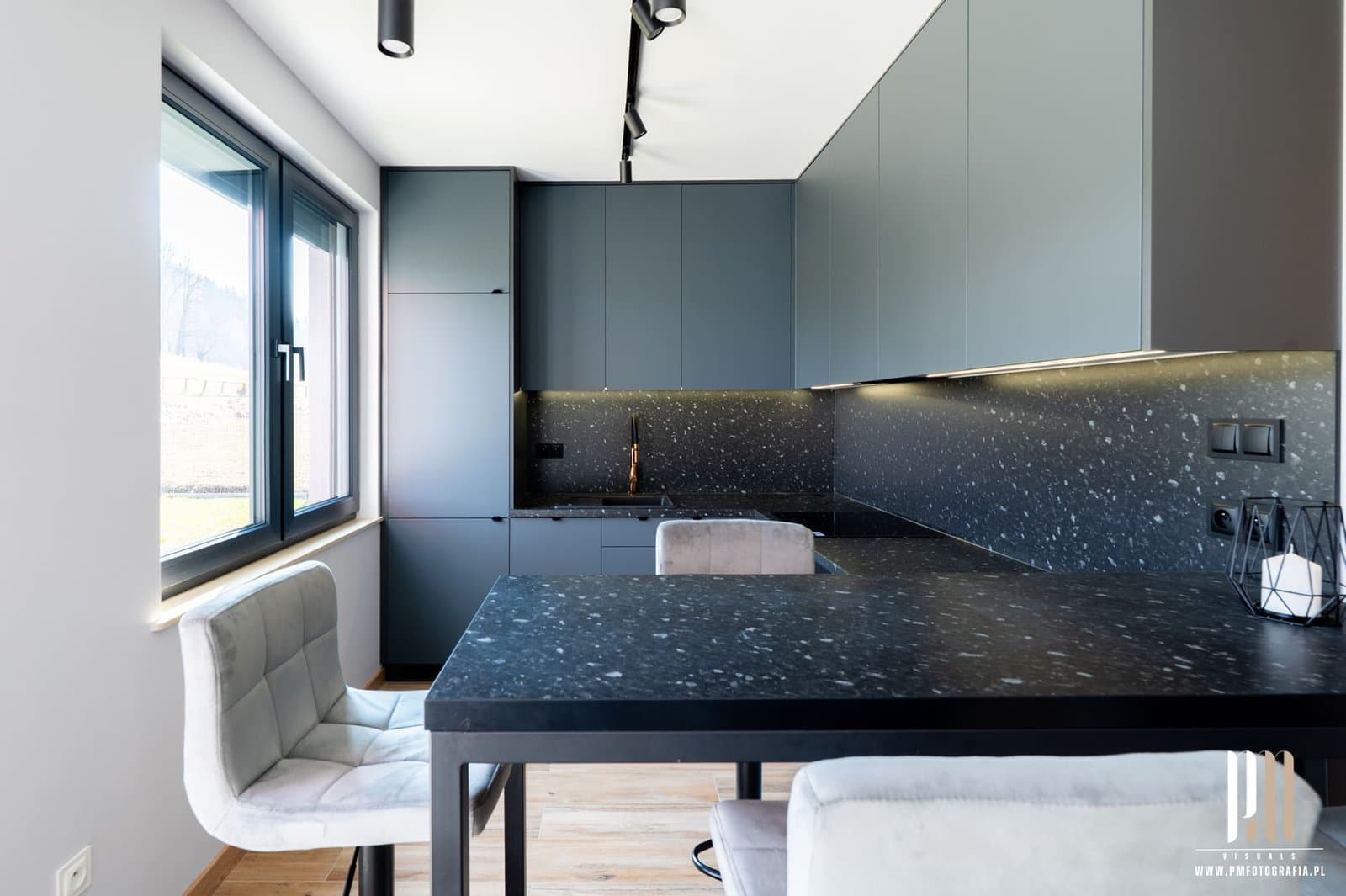 Sesja studyjna EcoModHomes - domy mobilne i modułowe (07)